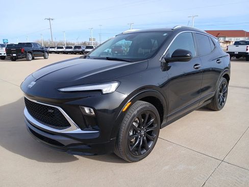 Used 2024 Buick Encore GX Sport Touring w/ Experience Buick Package image 6