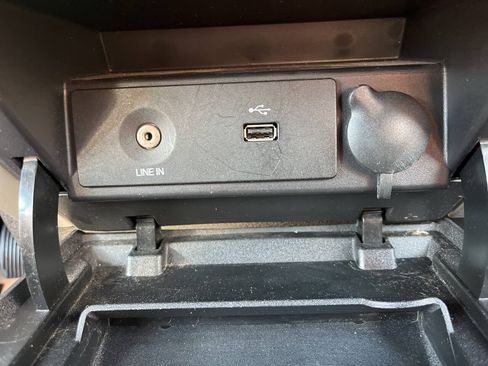 Used 2014 Ford F150 XLT w/ Equipment Group 302A Luxury AWD/4WD image 20
