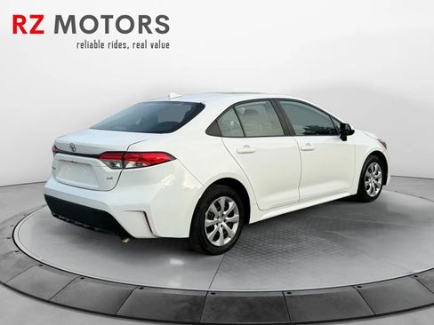 Used 2023 Toyota Corolla LE FWD image 5