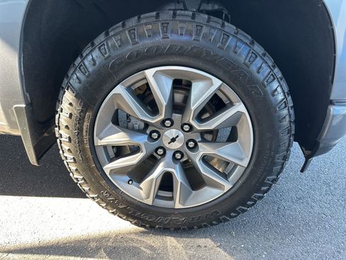 Used 2021 Chevrolet Silverado 1500 RST AWD/4WD image 12