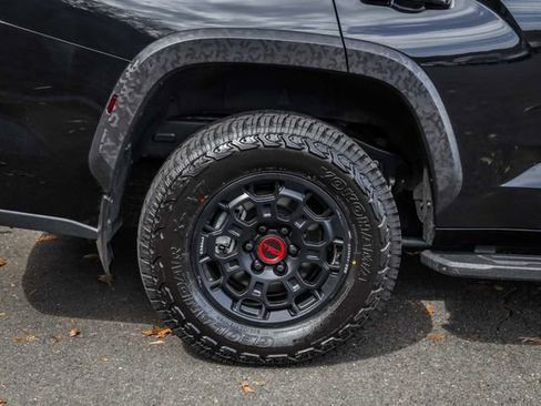 Used 2025 Toyota Sequoia TRD Pro AWD/4WD image 8