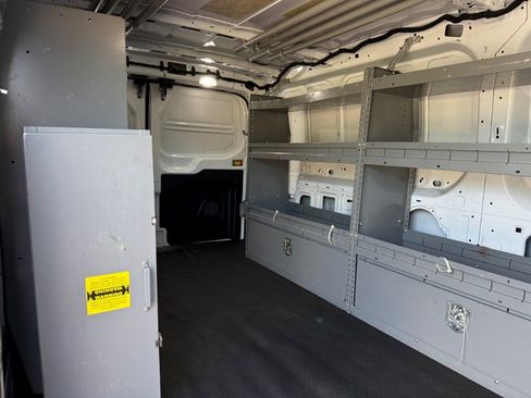 Used 2020 Ford Transit 250 Low Roof RWD image 15