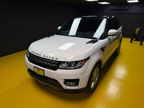 Used 2014 Land Rover Range Rover Sport SE AWD/4WD image 12