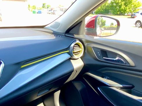 New 2025 Chevrolet Trax LT w/ Driver Confidence Package image 37