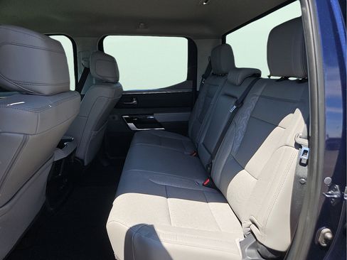 Used 2024 Toyota Tundra Limited w/ Power Package AWD/4WD image 10