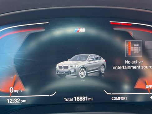 Used 2025 BMW X4 xDrive30i w/ Premium Package AWD/4WD image 19