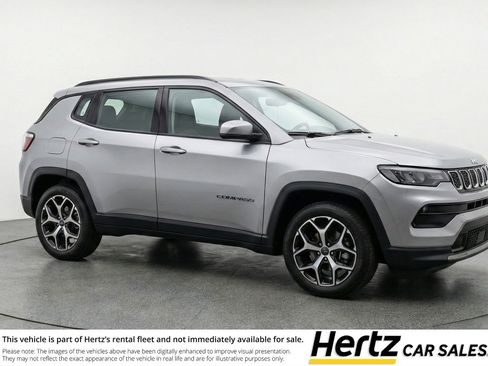 Used 2025 Jeep Compass Limited AWD/4WD image 1