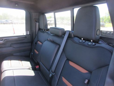 New 2026 GMC Sierra 2500 AT4 w/ AT4 Premium Plus Package AWD/4WD image 14