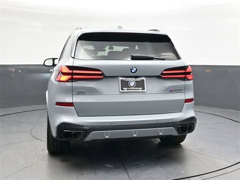 New 2026 BMW X5 M60i image 5