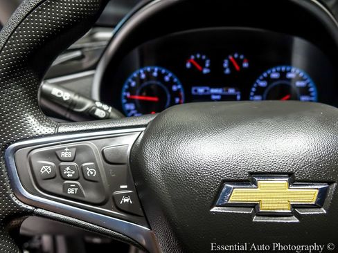 Used 2024 Chevrolet Malibu LT FWD image 17