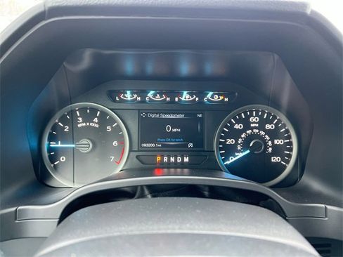 Used 2018 Ford F150 XLT w/ Equipment Group 302A Luxury image 12