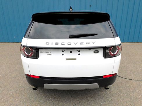 Used 2018 Land Rover Discovery Sport HSE image 4
