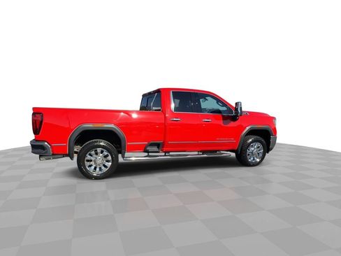 Certified 2022 GMC Sierra 2500 SLT w/ SLT Preferred Package image 8