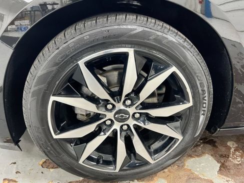 Used 2021 Chevrolet Malibu RS FWD image 26