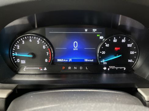 Used 2023 Ford Explorer XLT w/ Equipment Group 202A AWD/4WD image 22