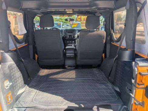 Used 2012 Jeep Wrangler Sport AWD/4WD image 11