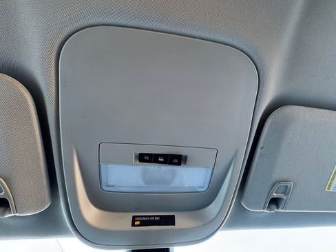 Used 2022 Chevrolet Colorado W/T w/ Custom Special Edition image 25