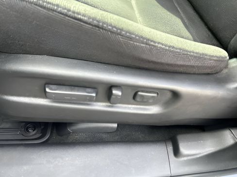 Used 2022 Honda Pilot Sport image 19