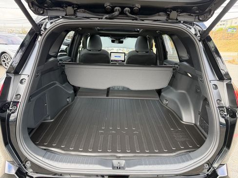 Used 2026 Toyota RAV4 XSE w/ Panoramic Sun Roof Package AWD/4WD image 22