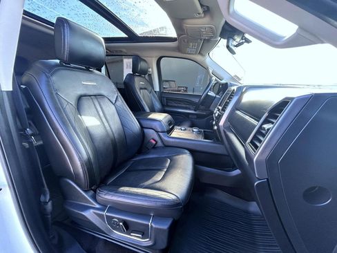 Used 2021 Ford Expedition Platinum image 15