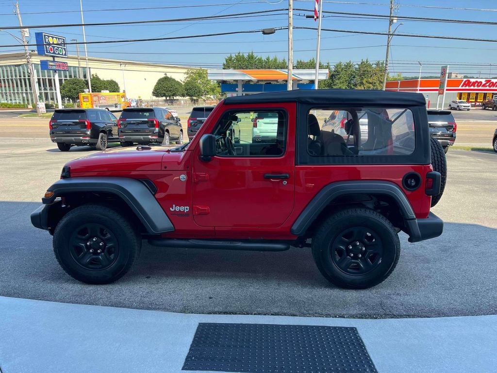 Used 2020 Jeep Wrangler Sport AWD/4WD image 6