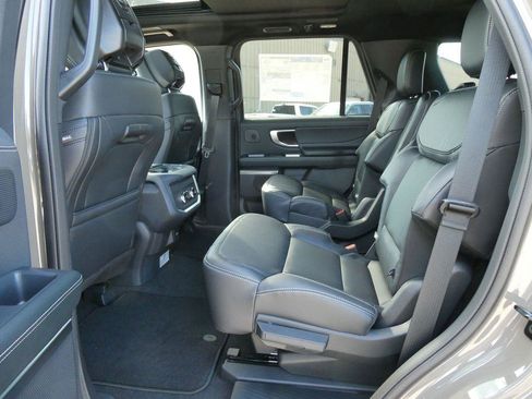 New 2027 Ford Expedition Platinum w/ Stealth Appearance Package AWD/4WD image 17