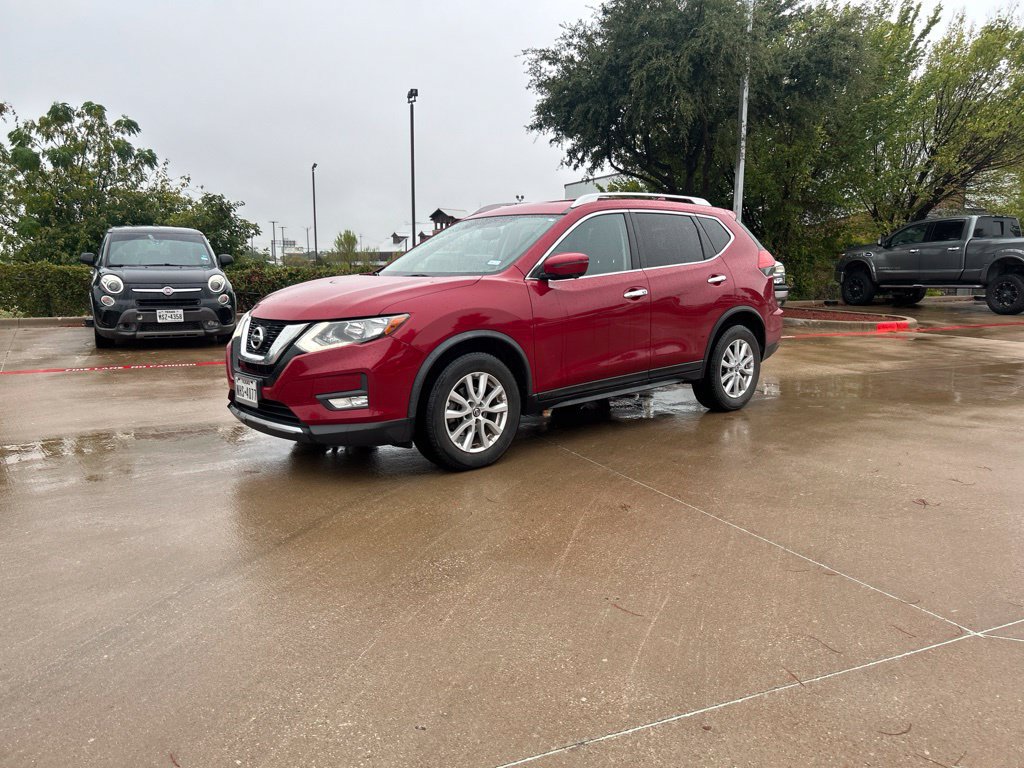Used 2017 Nissan Rogue SV w/ SV Premium Package AWD/4WD image 1