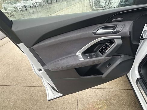 New 2025 Audi SQ5 Premium Plus image 8