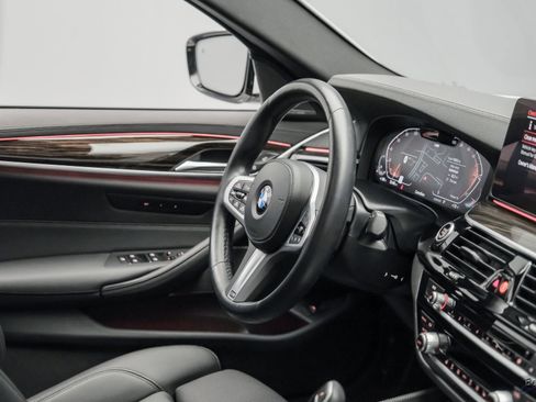 Used 2023 BMW 540i w/ M Sport Package image 47