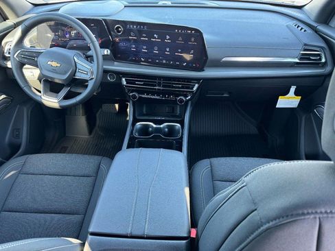 New 2026 Chevrolet Traverse LT w/ LPO, Floor Liner Package image 8