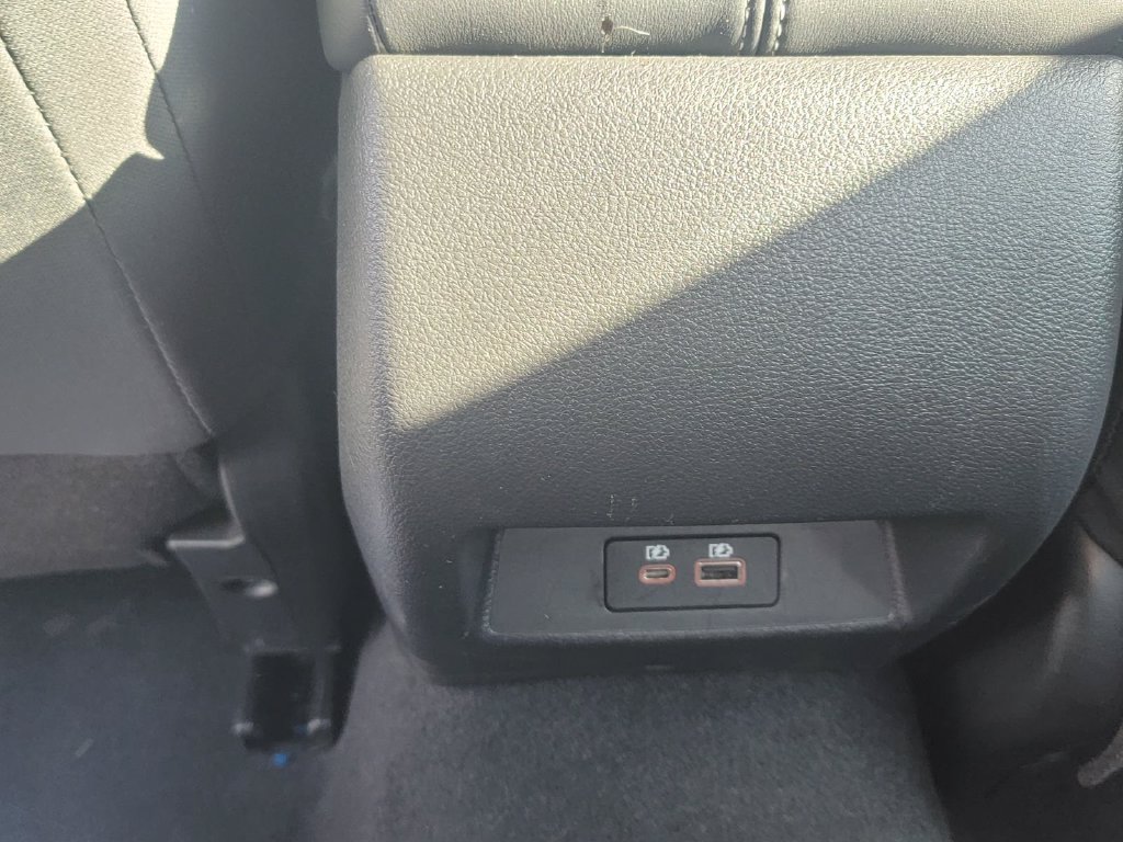 Used 2025 Nissan Altima 2.5 SV AWD/4WD image 32