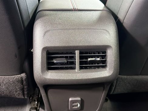 Used 2023 Chevrolet Equinox RS FWD image 26