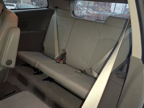 Used 2017 Chevrolet Traverse Premier image 9