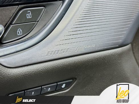 Used 2023 Cadillac XT6 Premium Luxury AWD/4WD image 19