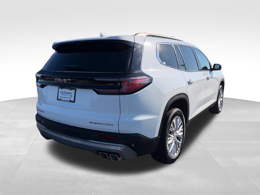 Used 2026 GMC Acadia Elevation w/ Elevation Premium Package FWD image 5