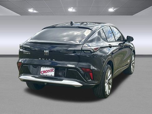 Used 2025 Buick Envista Avenir image 3