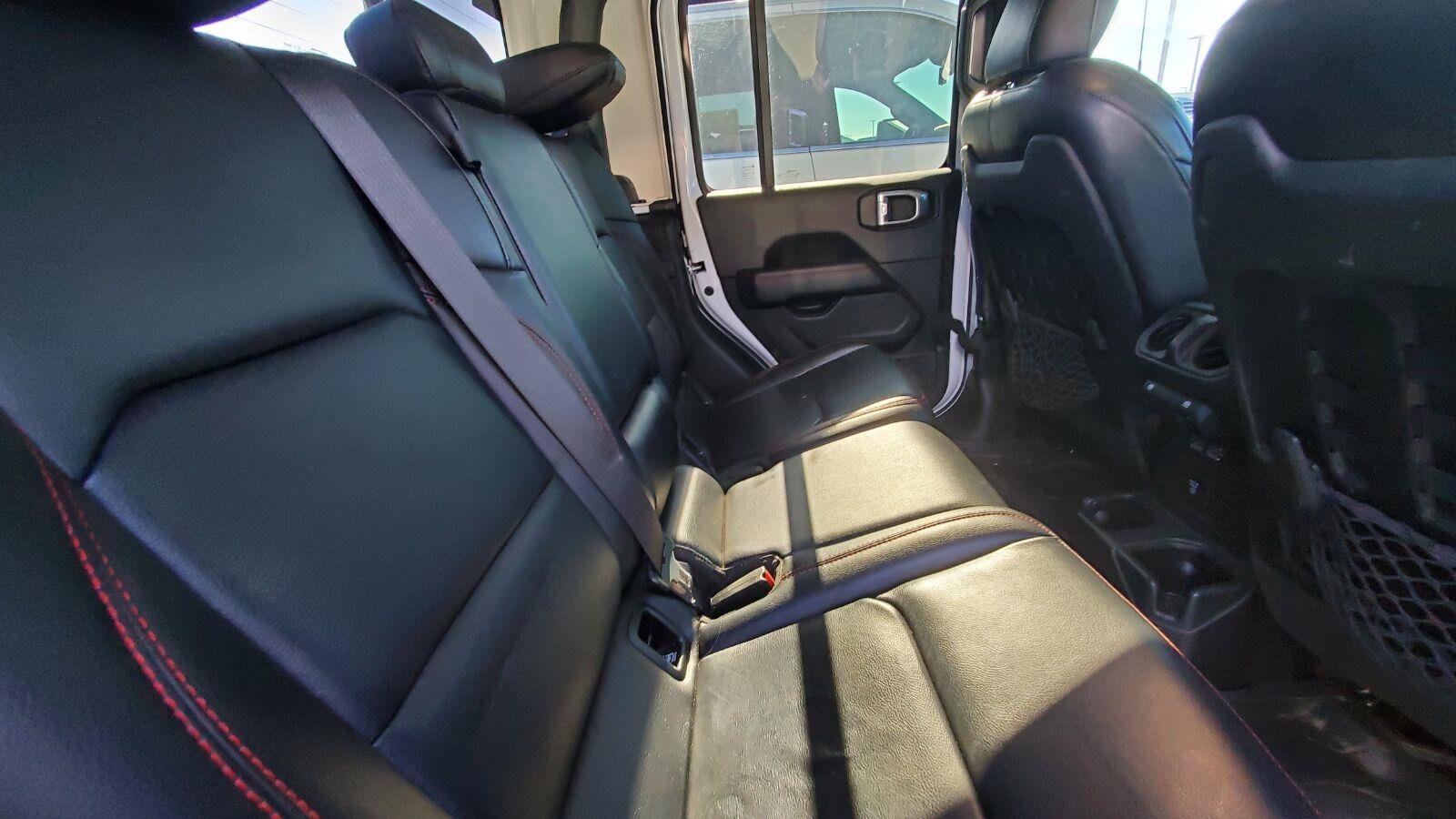 Used 2021 Jeep Gladiator Rubicon AWD/4WD image 6