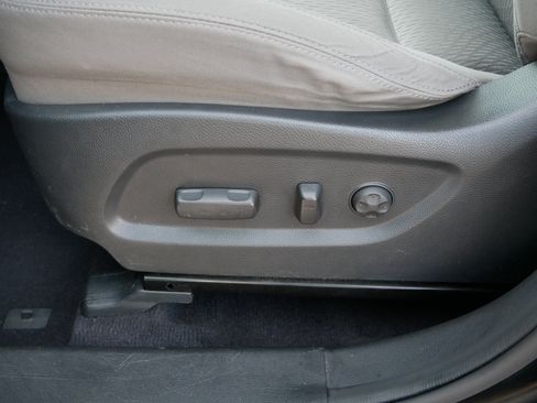 Used 2004 Toyota RAV4 4WD image 50