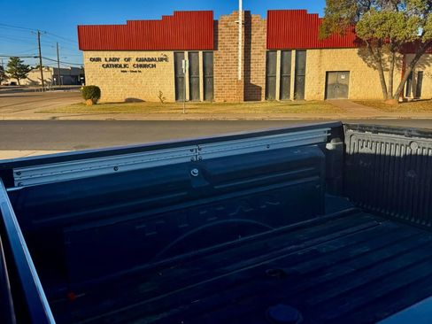 Used 2016 Nissan Titan Platinum Reserve image 8