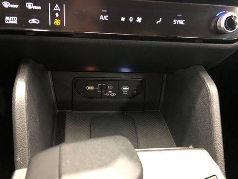 Certified 2026 Kia Sportage X-Line w/ X-Line Premium Package AWD/4WD image 12