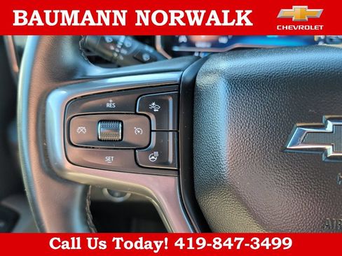 Used 2025 Chevrolet Silverado 2500 ZR2 w/ Technology Package AWD/4WD image 23