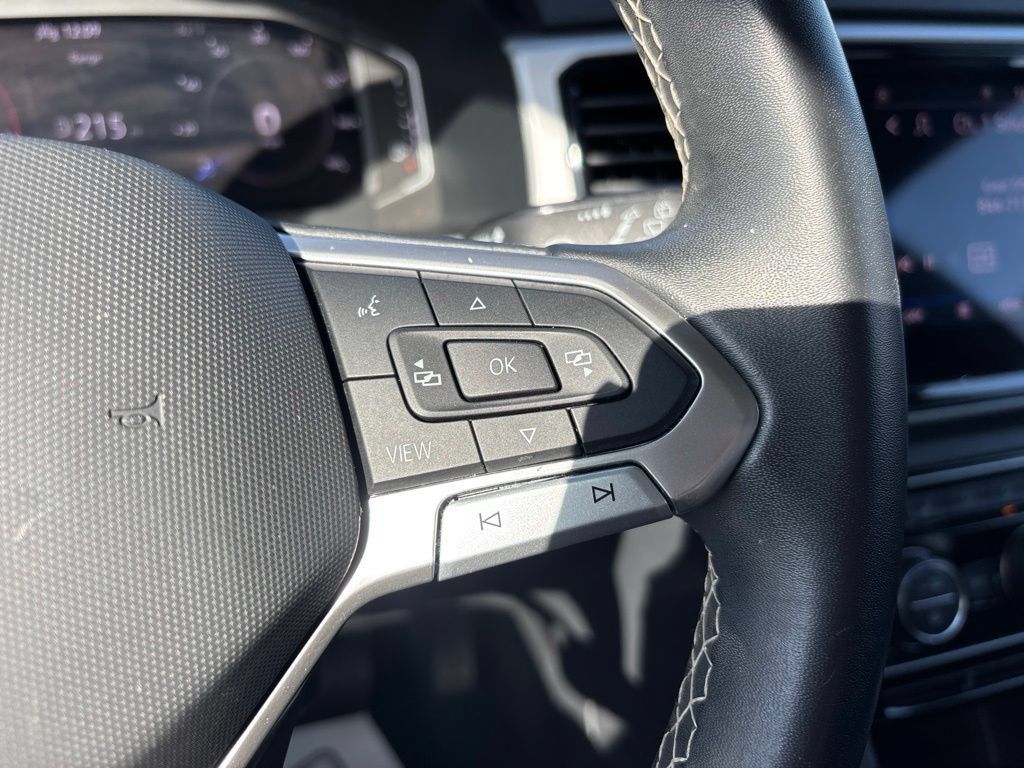Certified 2022 Volkswagen Atlas SE FWD image 18