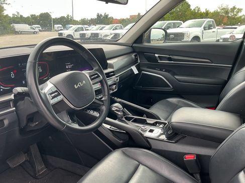 Used 2025 Kia Telluride S AWD/4WD image 23
