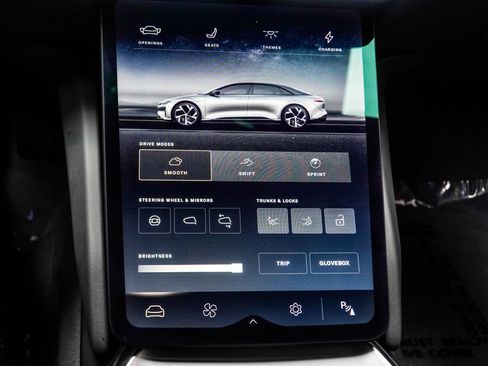 Used 2024 Lucid Air Pure RWD image 27