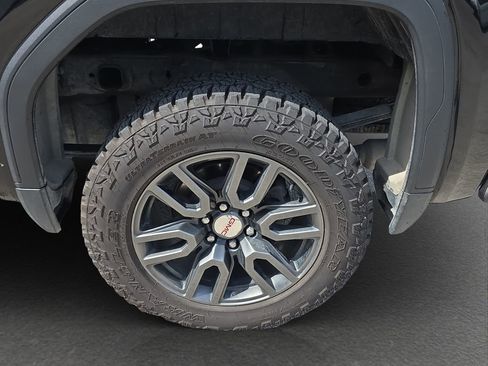 Used 2021 GMC Sierra 1500 AT4 w/ AT4 Premium Package AWD/4WD image 5