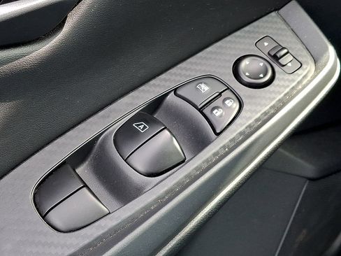 Used 2025 Nissan Sentra S FWD image 25