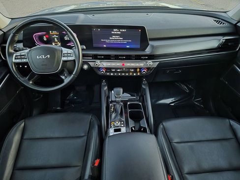 Used 2025 Kia Telluride S image 16