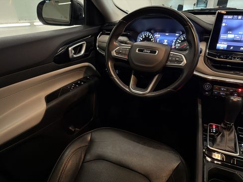 Used 2022 Jeep Compass Limited AWD/4WD image 27