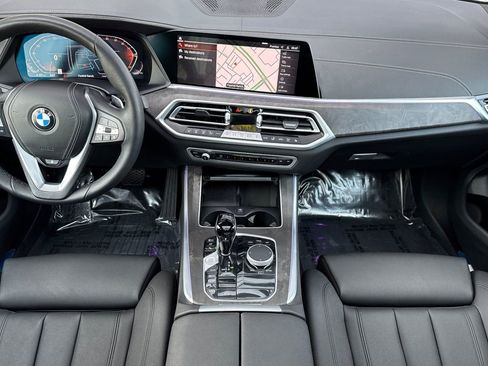 Used 2022 BMW X5 xDrive40i w/ Parking Assistance Package image 4