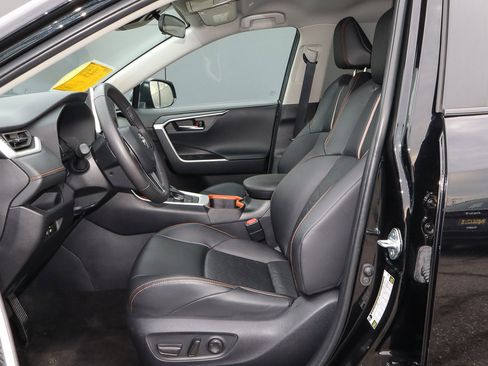 Used 2024 Toyota RAV4 Adventure image 7